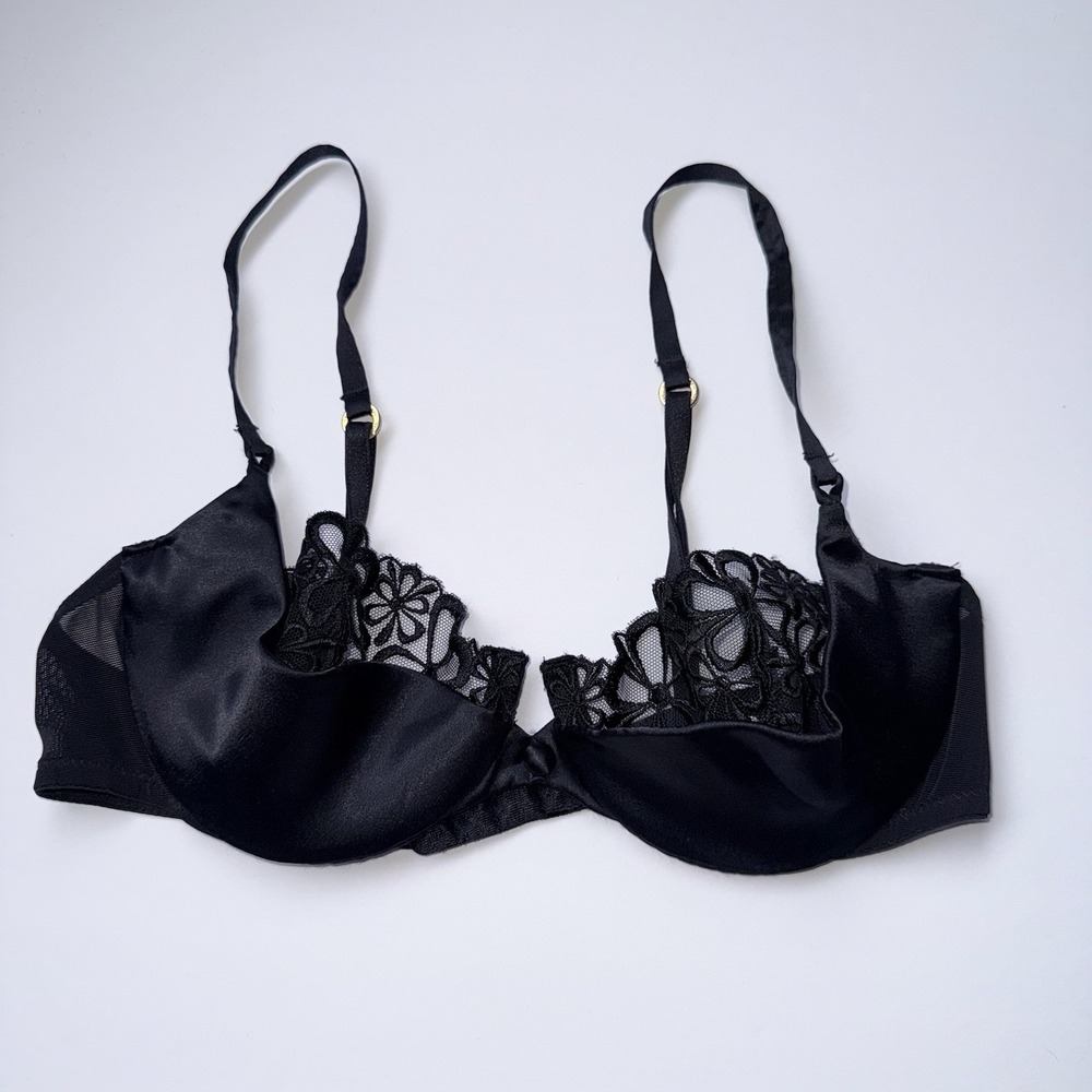 Y2K Victoria's Secret Very Sexy 34B Black Lace Push Up Without Padding Bra Vtg